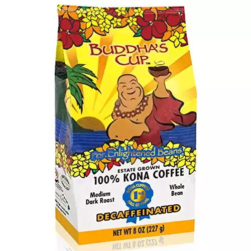 Granos de café Kona hawaiano de la taza de Buda